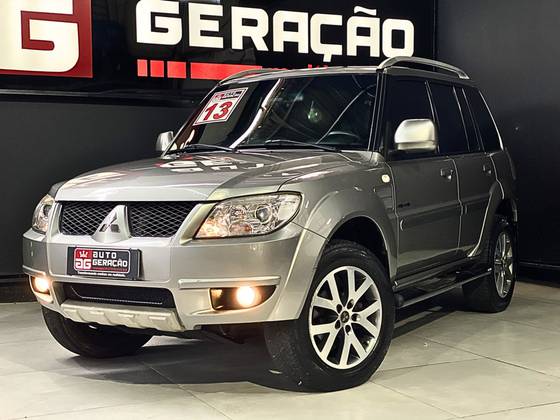 MITSUBISHI PAJERO TR4 2.0 4X4 16V 140CV FLEX 4P AUTOMÁTICO MITSUBISHI PAJERO TR4 2.0 4X4 16V 140CV FLEX 4P AUTOMÁTICO